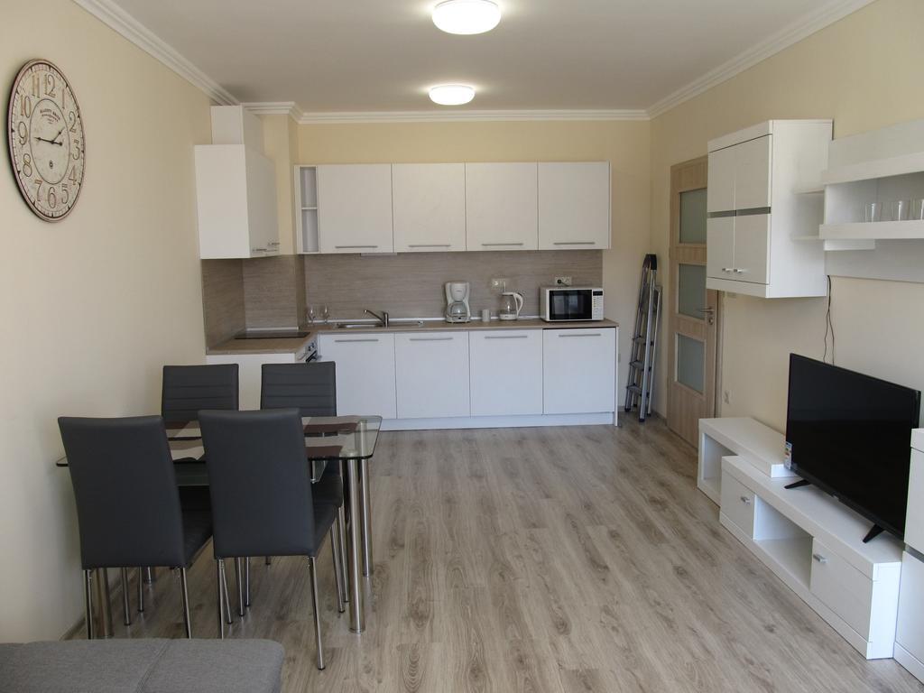 Varna South Bay Apartment Екстериор снимка